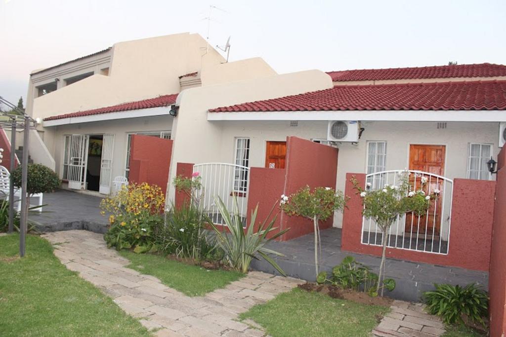 Camera Prestige Doppia con Letti Singoli con Balcone e Vista Mare